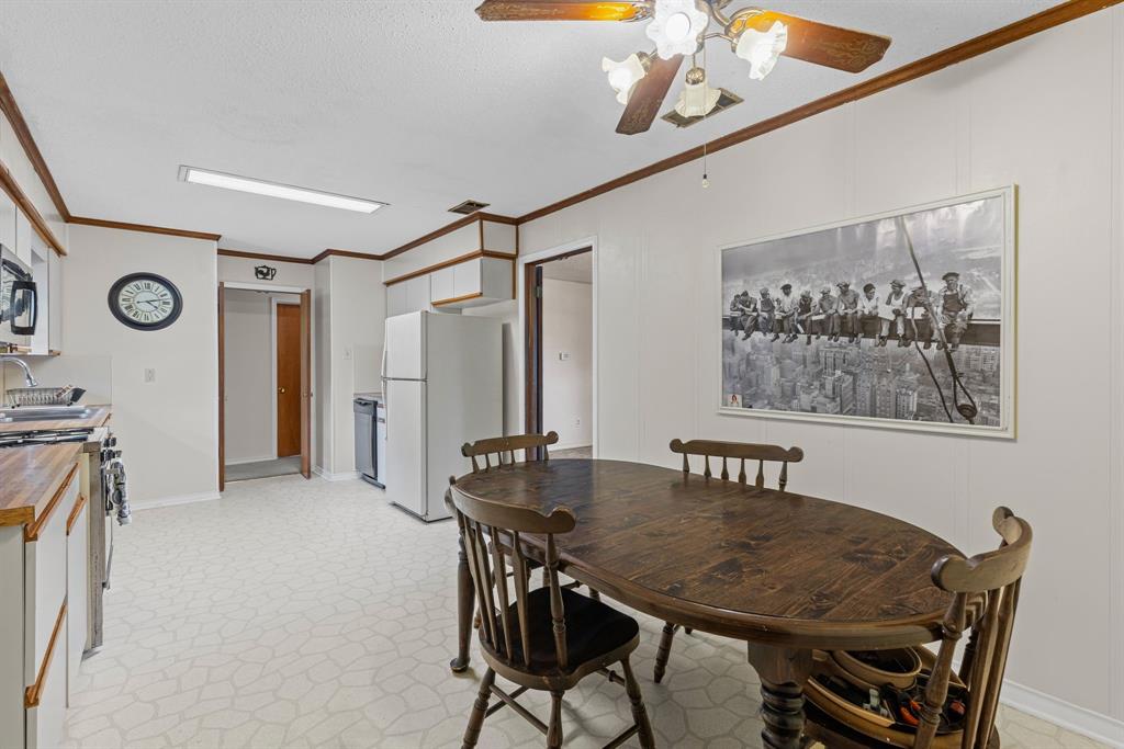 S4935 SHERWOOD FOREST ADDITION SEC 1 4 Acres .2179 - Residential