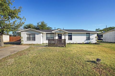 A home in Mineral Wells