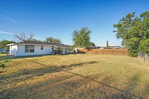 A home in Mineral Wells