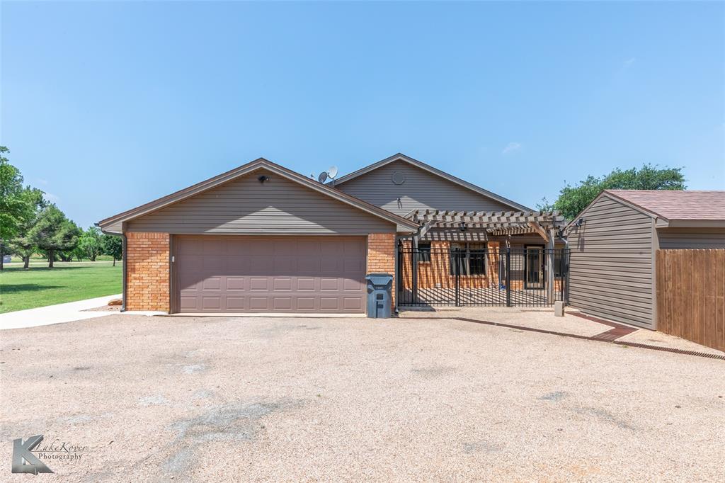 326 Country Place S