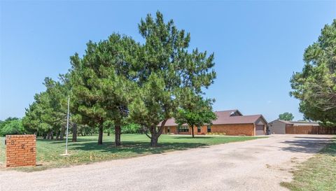 326 Country Place S Abilene TX 79606