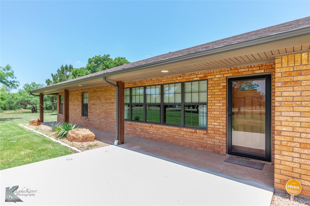 326 Country Place S