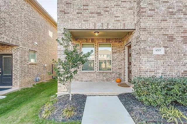 6717 Windlord Drive