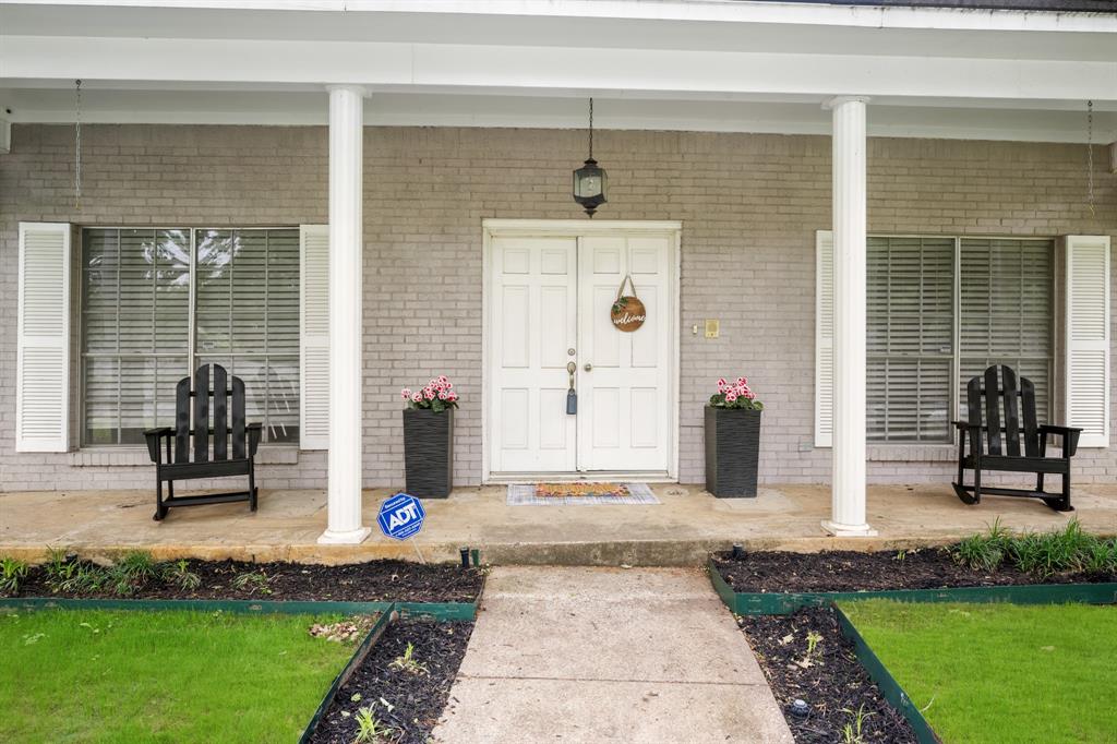 1804 W Cedar Elm Drive