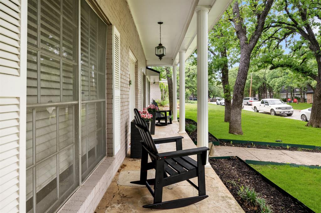 1804 W Cedar Elm Drive