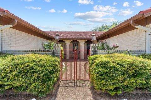 A home in Azle