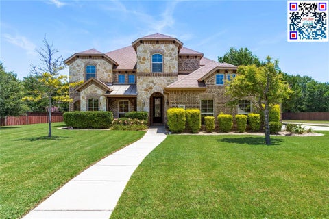 Photo of 251 Williamsburg Lane, Ovilla, TX 75154 (MLS # 21314777)