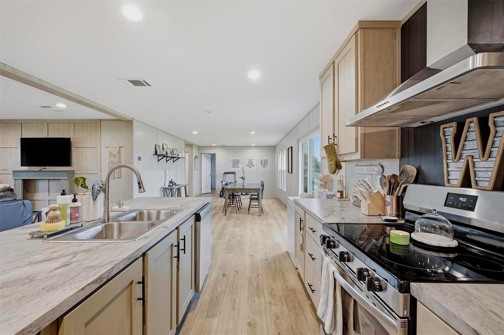 KENTUCKY TOWN ROAD ADDITION - Residential