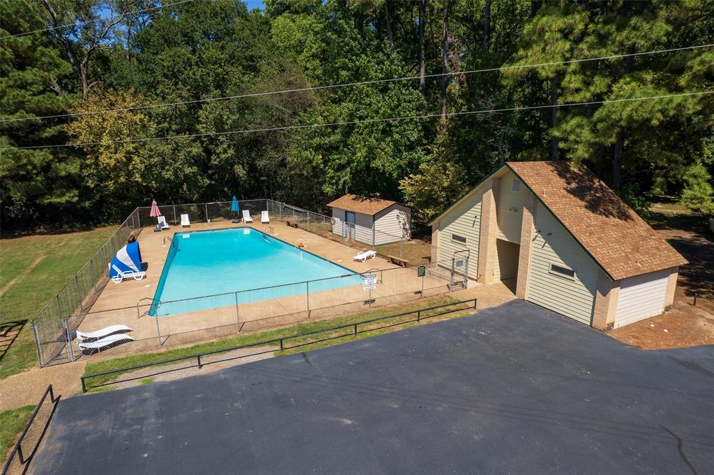 Tall Tree - Residential