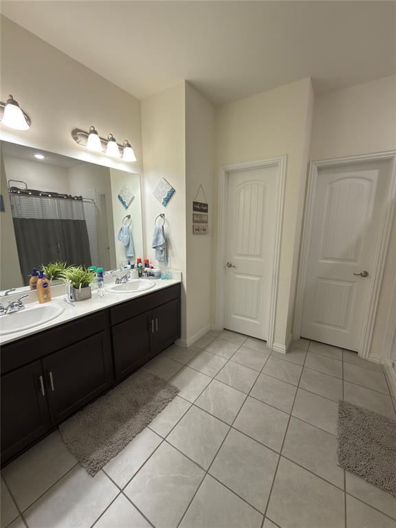 Chariot Village - Residential