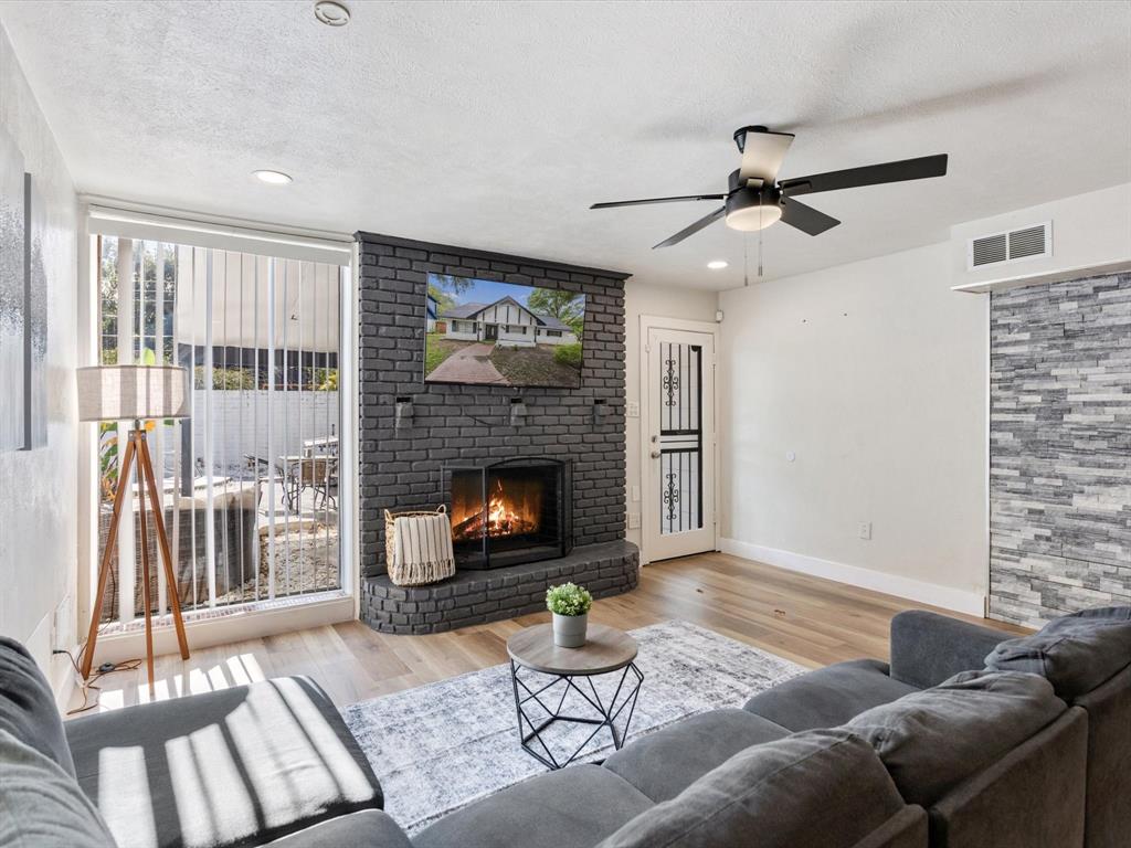 Braeburn Glen - Residential