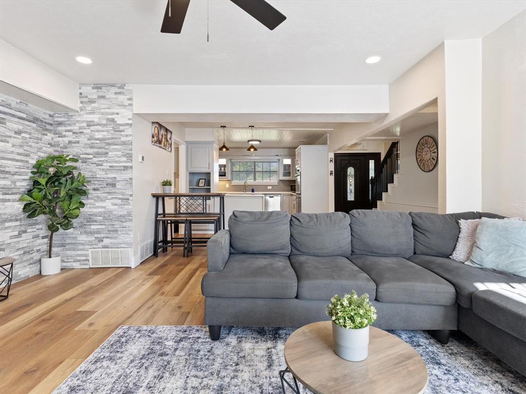 Braeburn Glen - Residential