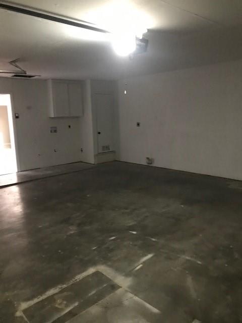 Crestwood Village 02 - Residential Lease