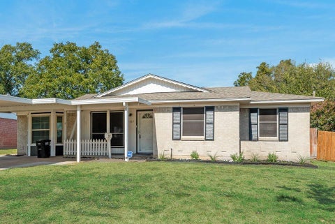 Photo of 2207 Norma Drive, Mesquite, TX 75149 (MLS # 21421611)