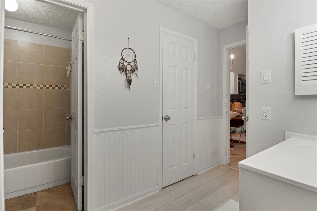 Woodhaven Condo - Residential