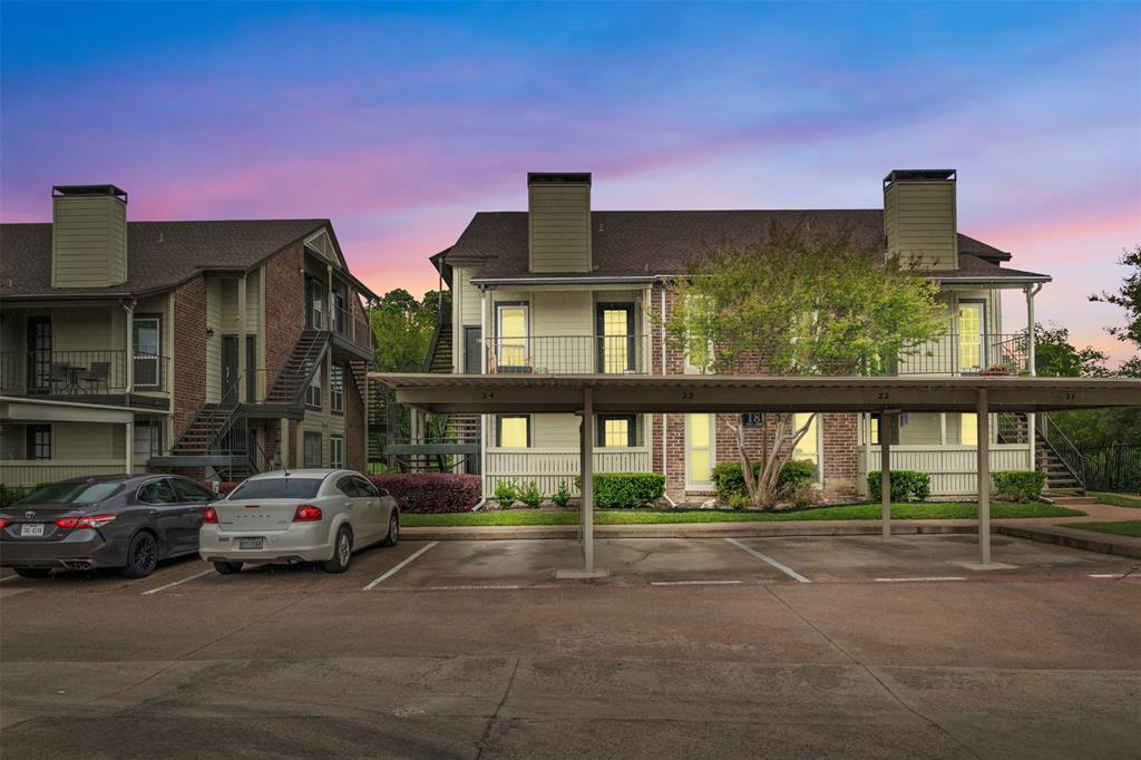 Woodhaven Condo - Residential