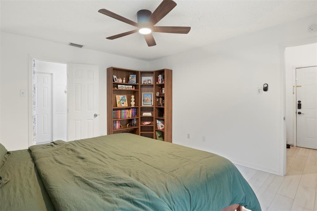 Woodhaven Condo - Residential