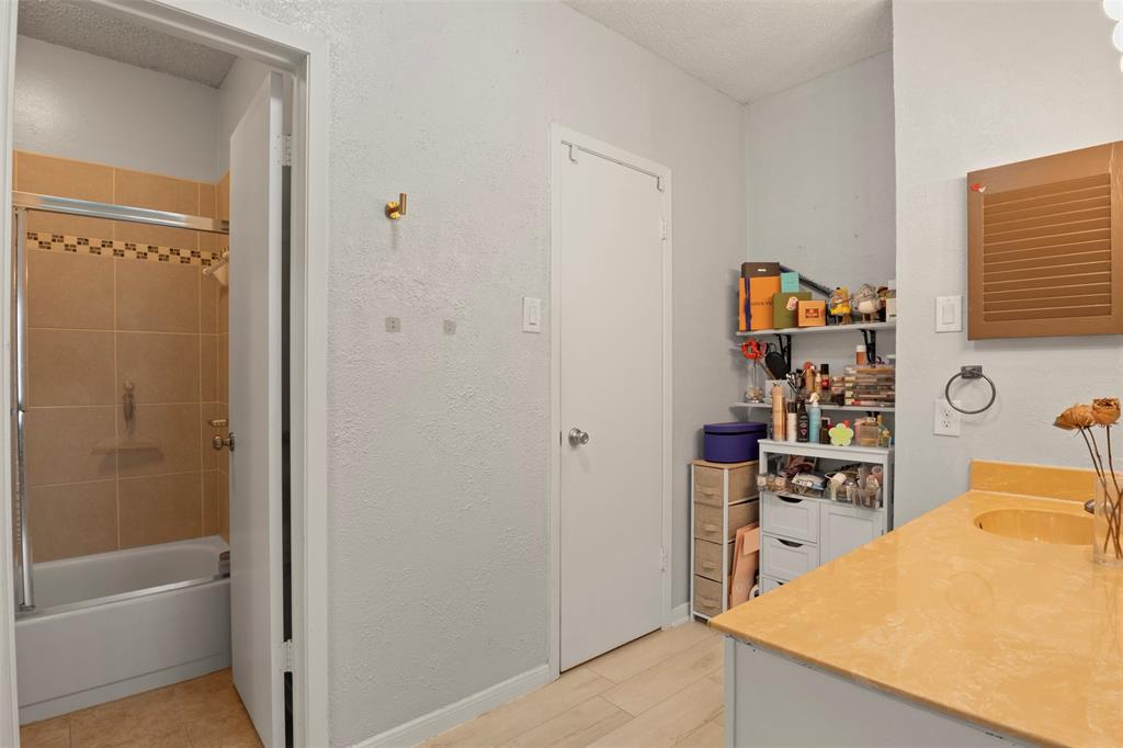 Woodhaven Condo - Residential