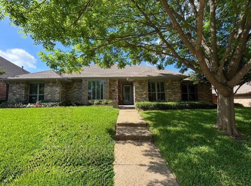9426 Hillview Drive