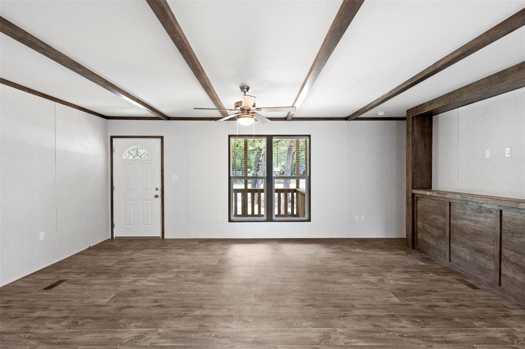 1494 Lynock Lane