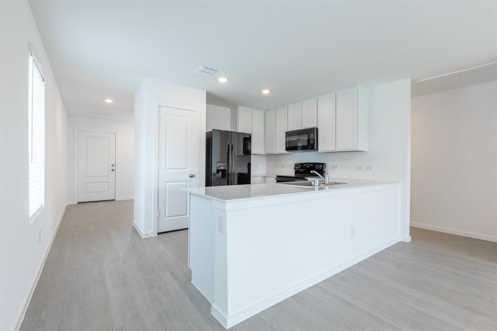 221 Poplar Place