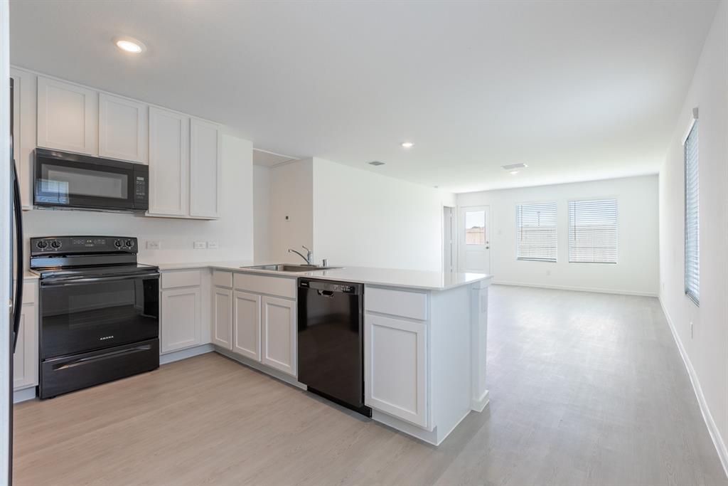 221 Poplar Place