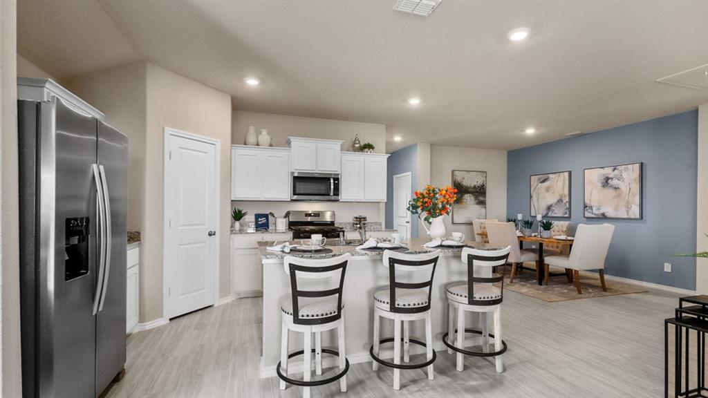 820 CEDARBROOK Drive