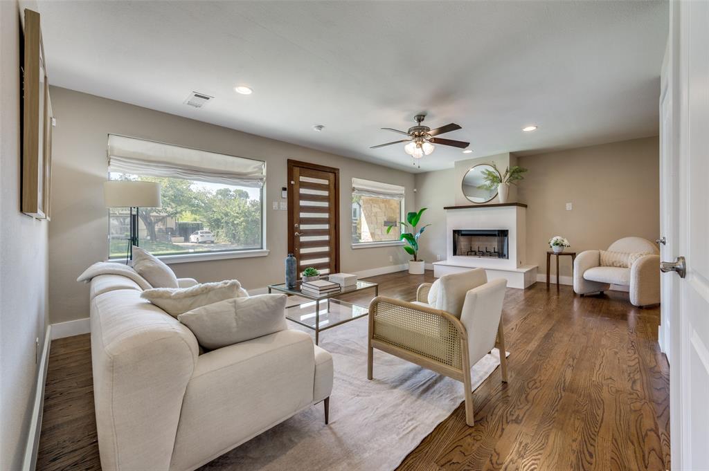 3889 Davila Drive