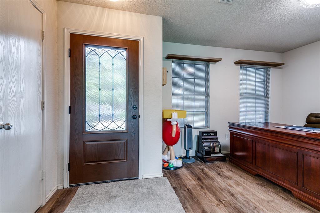 736 Eagle Drive