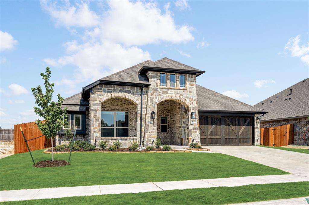 3449 Nightingale Lane