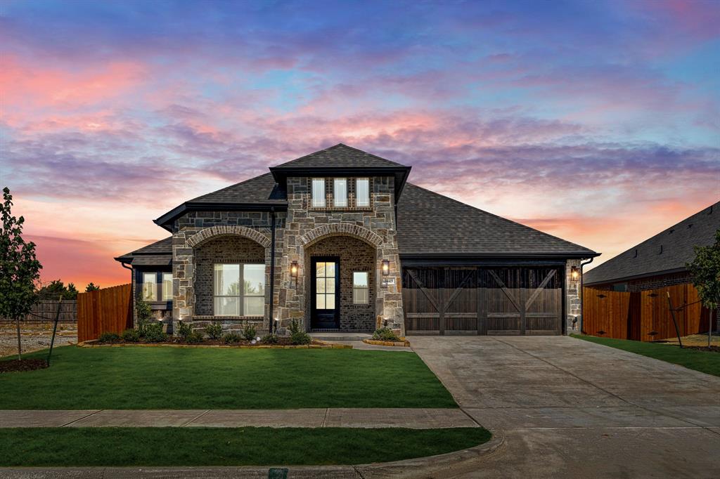 3449 Nightingale Lane