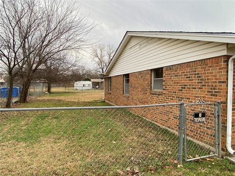 A home in Mineral Wells