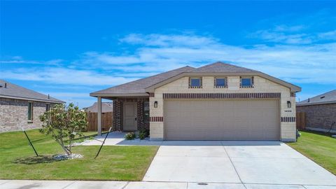 Photo of 14916 Tejano Street, Fort Worth, TX 76052 (MLS # 21244619)