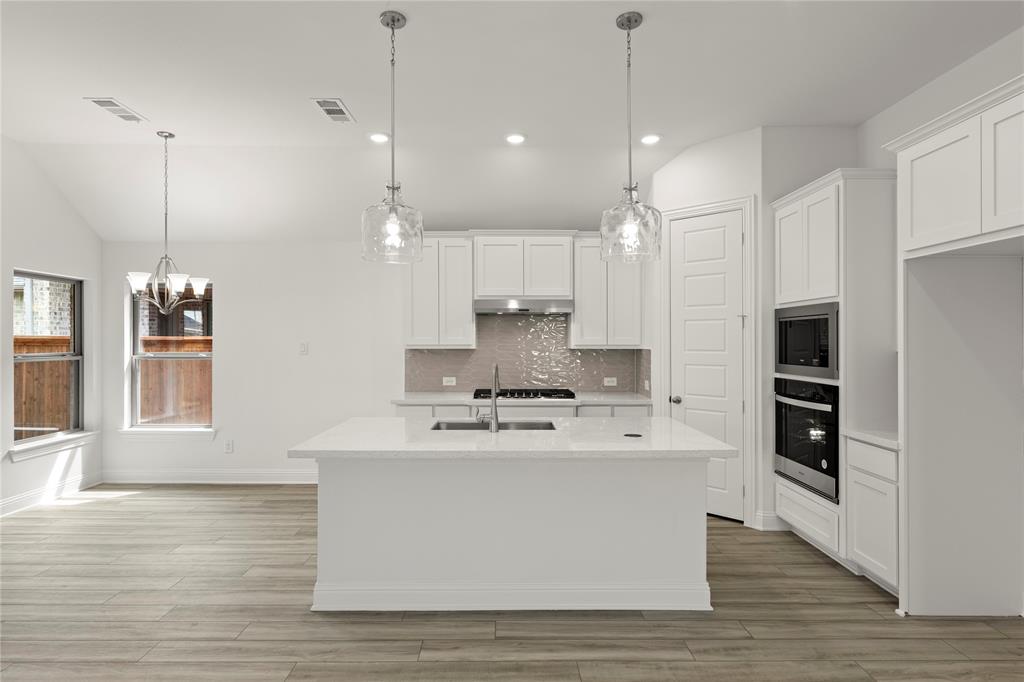 2828 Epping Way