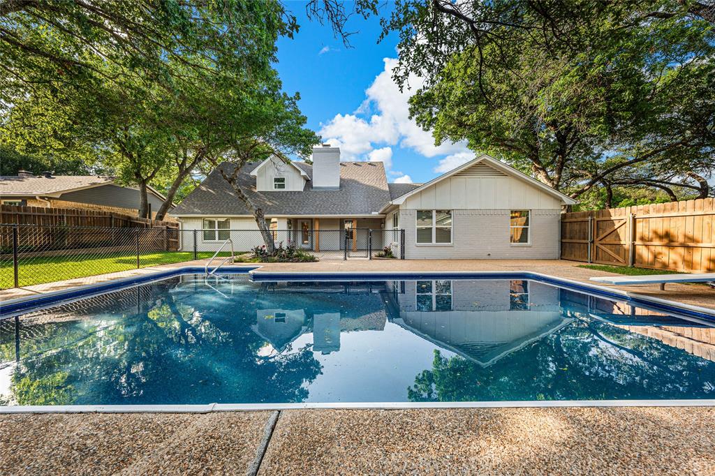 West Woodway Estate - Residential