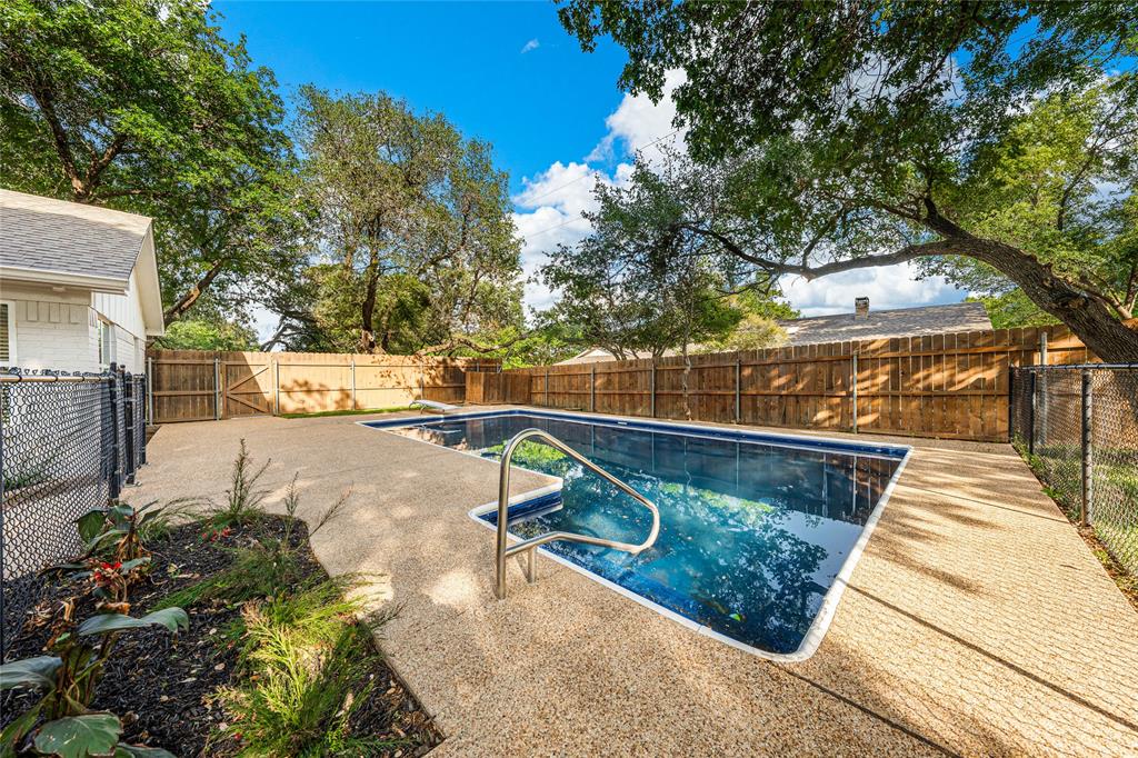 West Woodway Estate - Residential