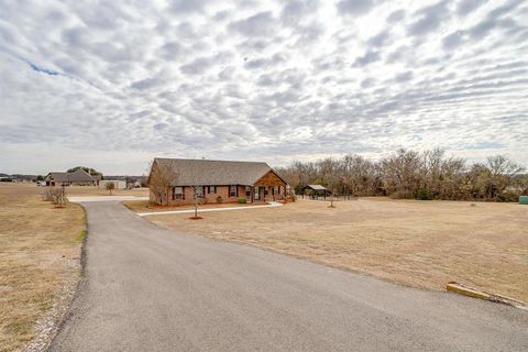 3303 Farm Land Court Granbury TX 76048
