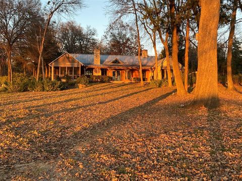 A home in Lone Oak