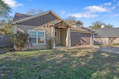 A home in Bullard