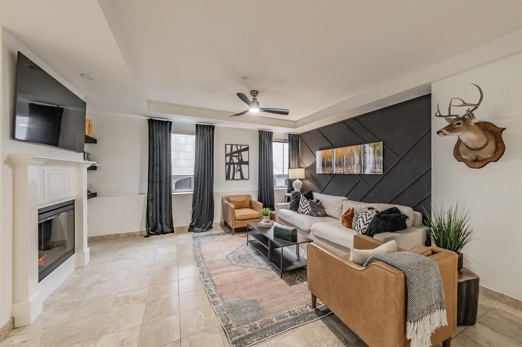 1505 Elm Street Condo - Residential