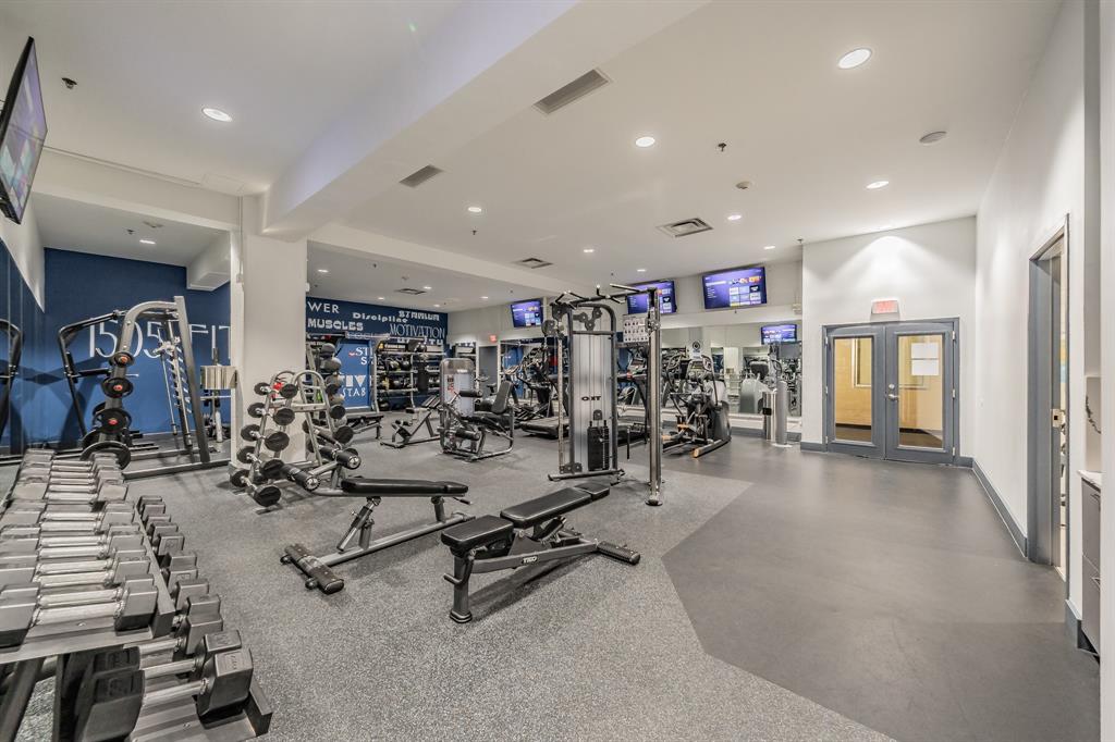 1505 Elm Street Condo - Residential