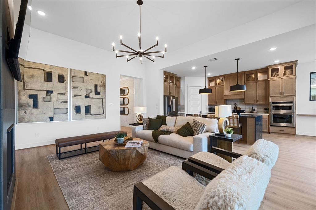 2633 Rainier Drive