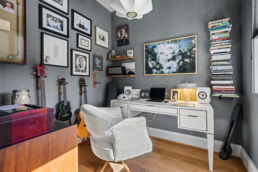 Country Club Estates - Residential