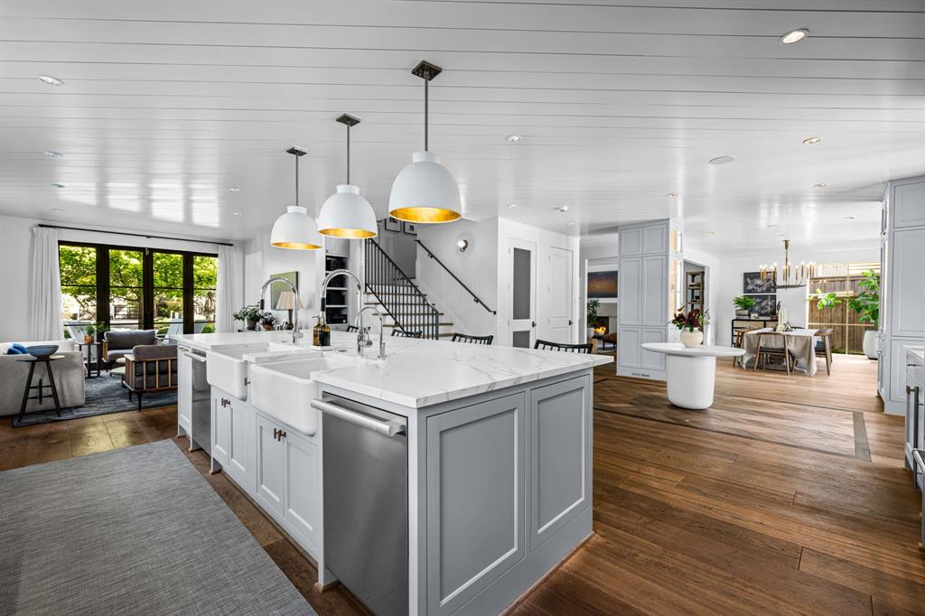 Country Club Estates - Residential