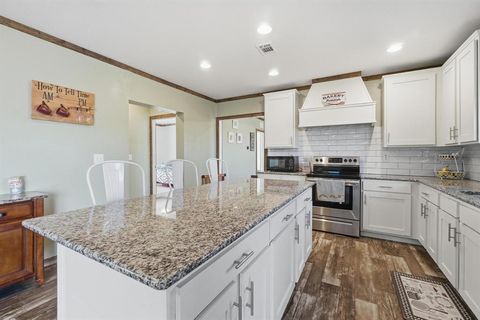 Tiny photo for 1502 11th Street, Anson, TX 79501 (MLS # 21210202)