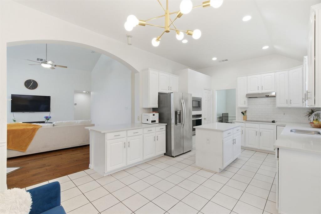 1011 Cowboys Parkway