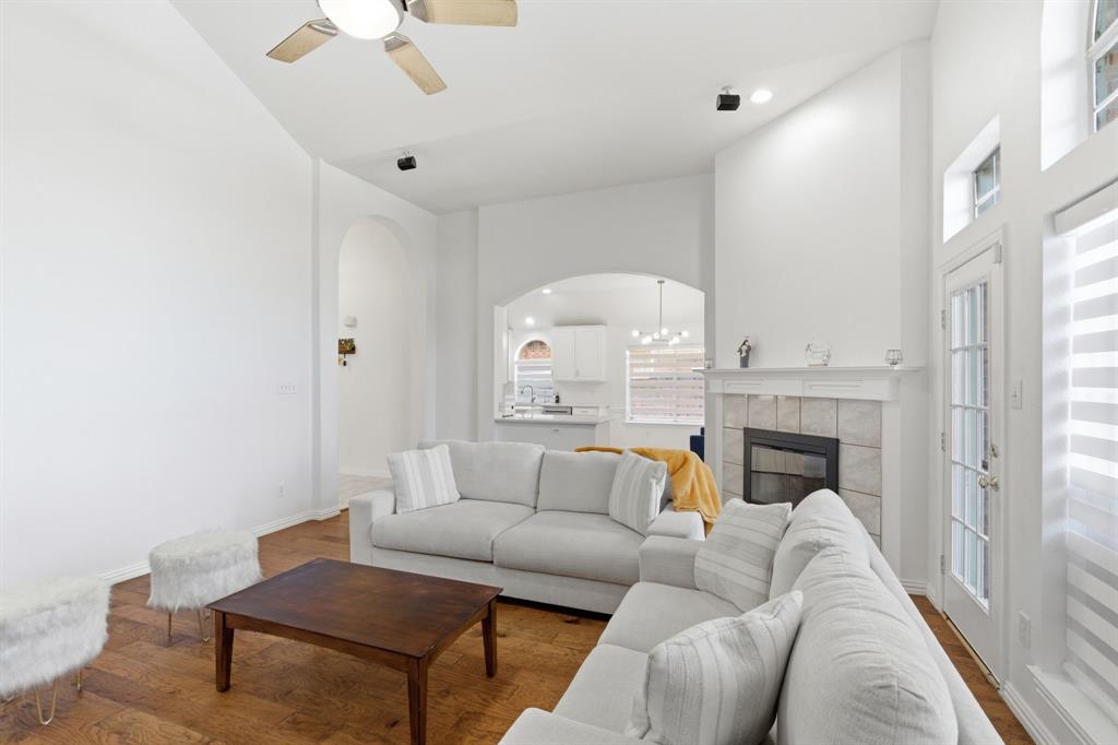 1011 Cowboys Parkway