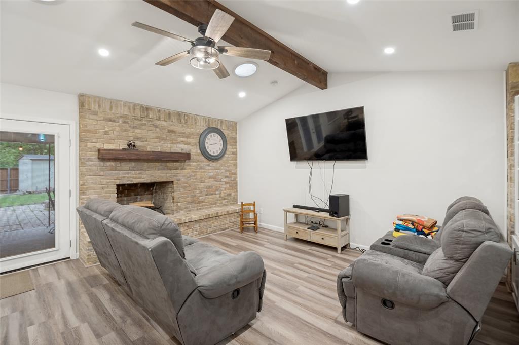 210 Northwood Drive