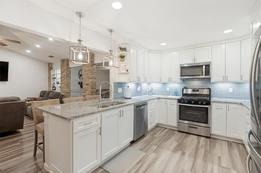 210 Northwood Drive