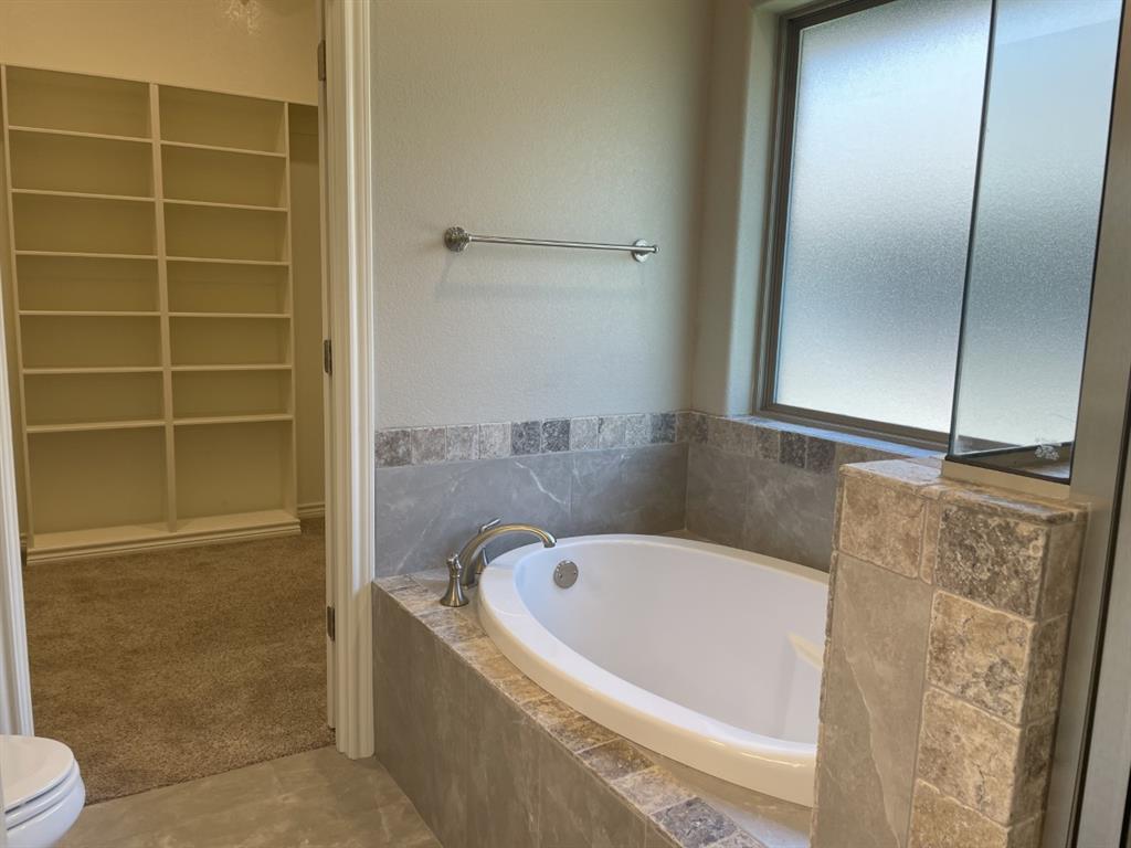 Granbury, Texas 76049, United States, 3 Bedrooms Bedrooms, ,2 BathroomsBathrooms,Residential,Active,125181